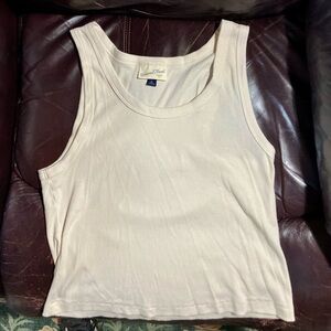 Universal Thread Target cream cropped tank top, XL